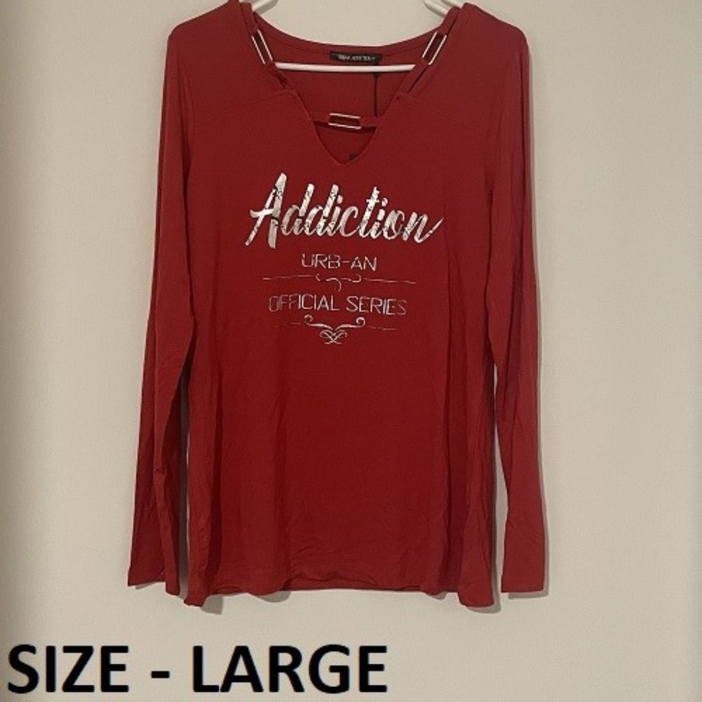 π5/$25π Edgy metal cut outs Large Red V-neck Long Sleeve URB-AN ADDICTION Tee